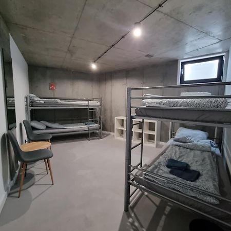 Industrialna Piwnica Hostel Гданьск Экстерьер фото