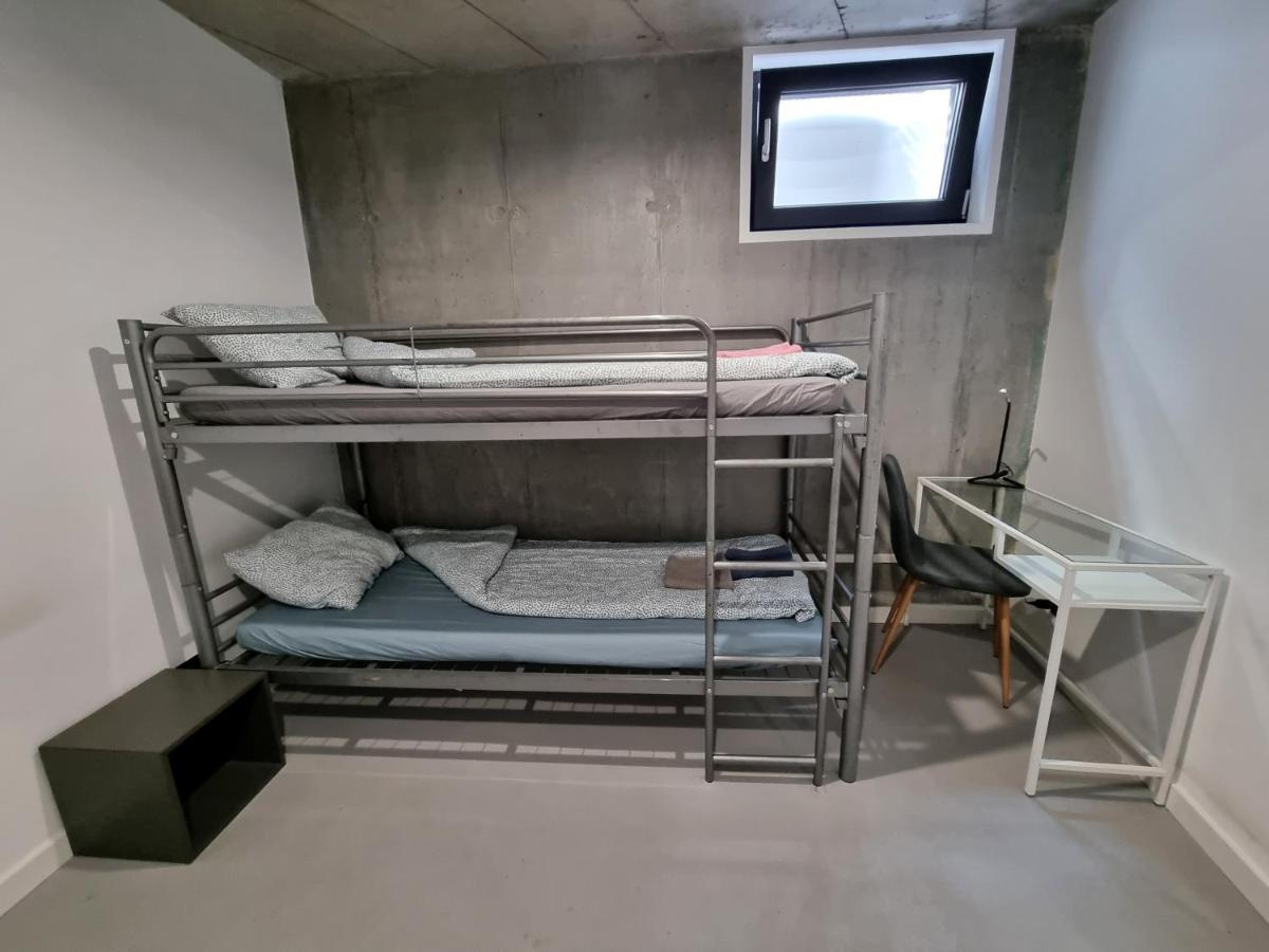 Industrialna Piwnica Hostel Гданьск Экстерьер фото