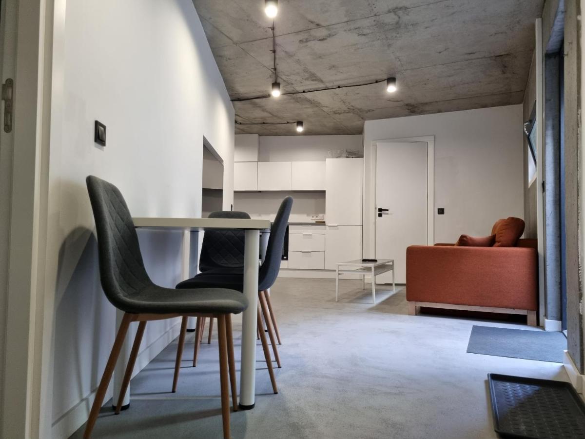 Industrialna Piwnica Hostel Гданьск Экстерьер фото
